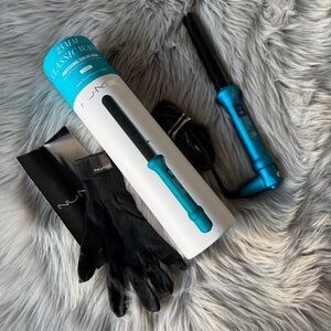 NuMe Turquoise 25MM Classic Curling Wand